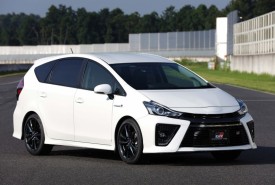 Prius α GR SPORT prototyp ©Toyota